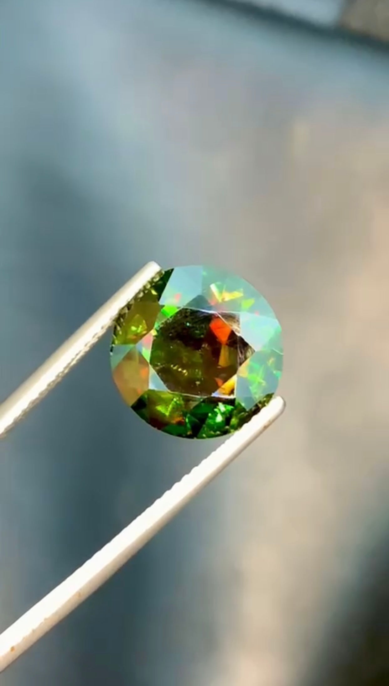 AAA Chrome Sphene Gemstone, Sphene Faceted Cut Stone, Loose Gemstone, Sphene Jewellry, Handmade Jewellry - 6.21 CT