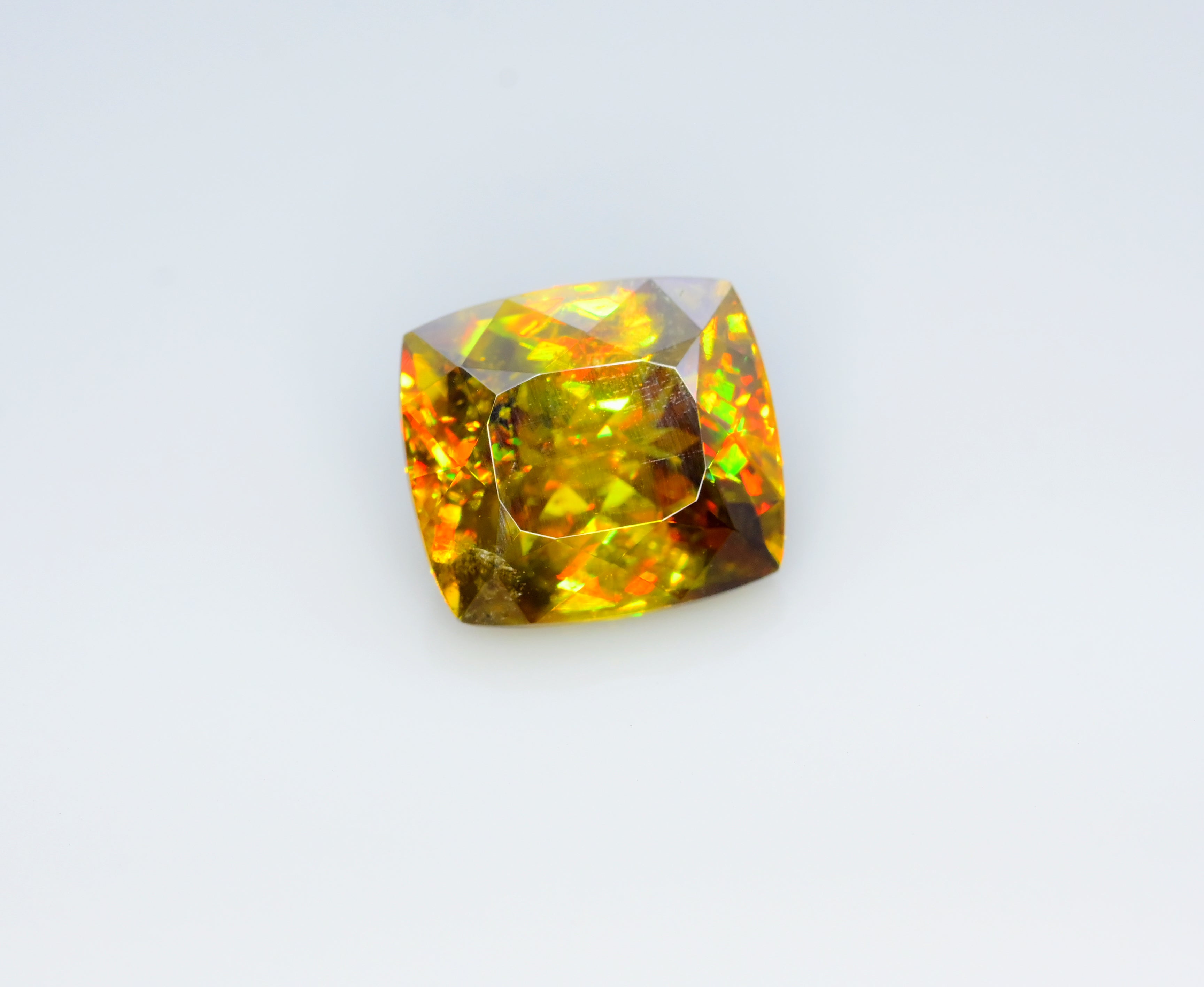 Sparkling Full Fire Titanite Sphene Gemstone, Sphene Faceted Cut Stone, Rare Sphene - 6.30 CT