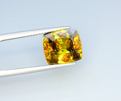 Sparkling Full Fire Titanite Sphene Gemstone, Sphene Faceted Cut Stone, Rare Sphene - 6.30 CT