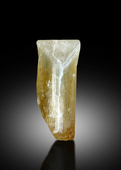 Danburite crystal showing natural termination
Terminated danburite, damage free, close-up