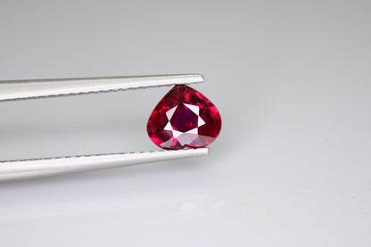 Bellerophon No Heat 1.050 CT Pigeon Blood Red Ruby Gemstone Heart Cut