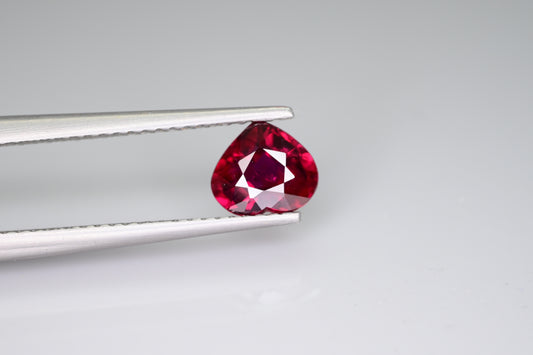 Bellerophon No Heat Pigeon Blood Red Ruby Gemstone Heart Cut , 1.050 cts