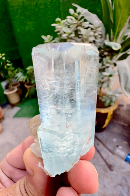 Aquamarine crystal with mica from Pakistan, 49 gram