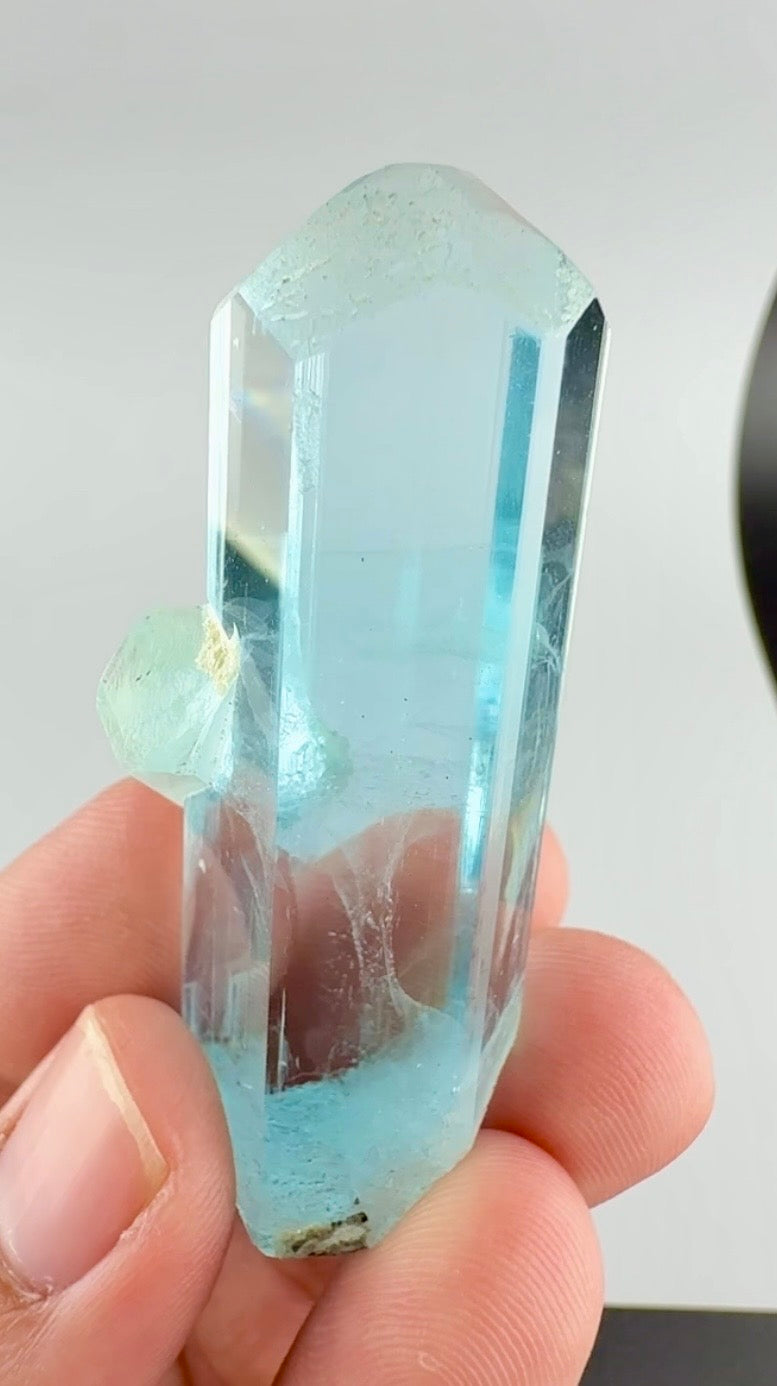 Aquamarine crystal from Pakistan , 32 gram