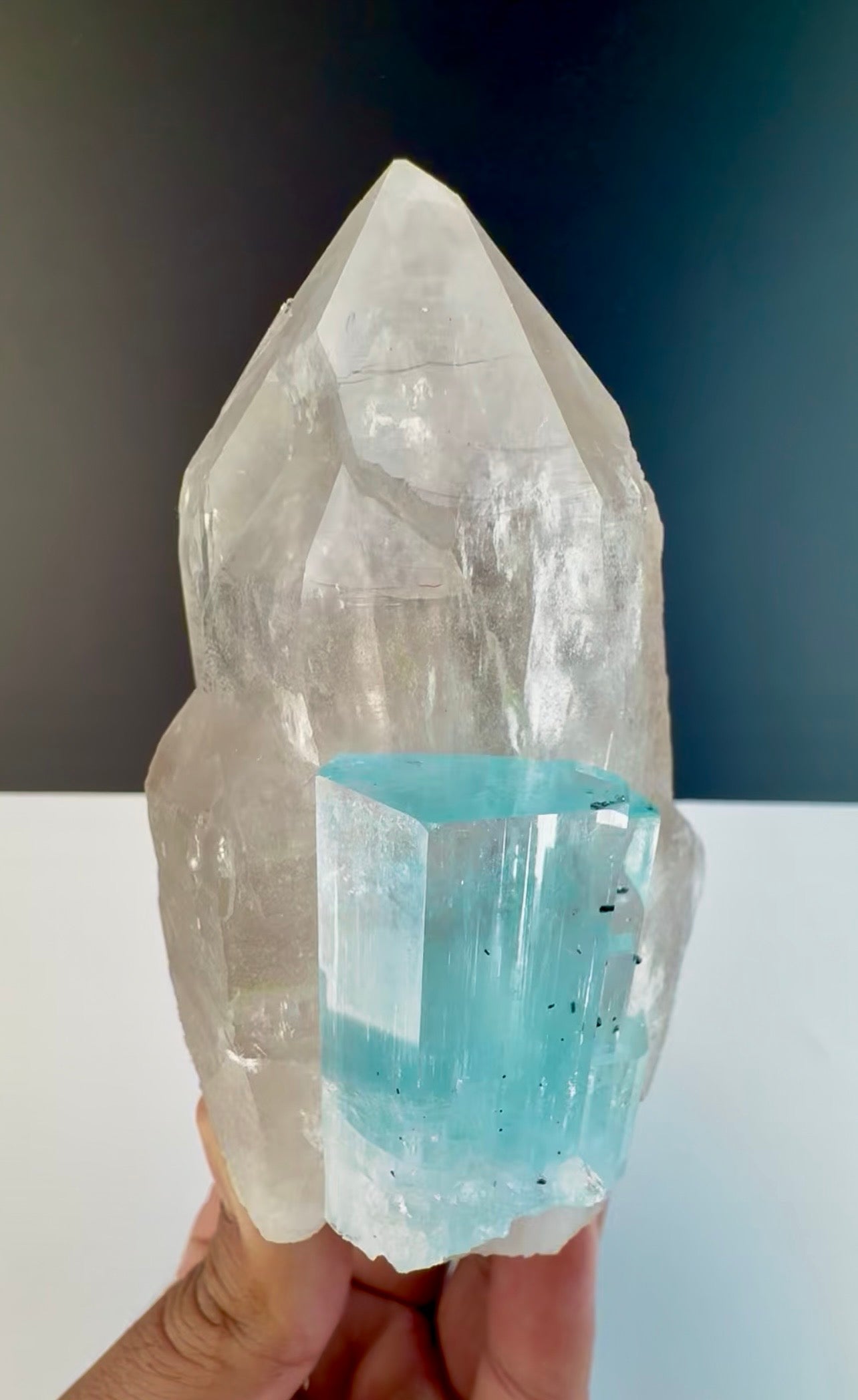 Aquamarine with Quartz from Pakistan, 688 gram