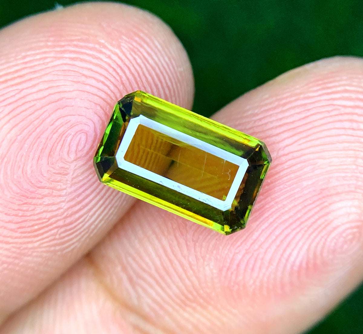 Emerald cut green titanite sphene, 2.35 CT
Natural green sphene from Skardu, Pakistan, top view