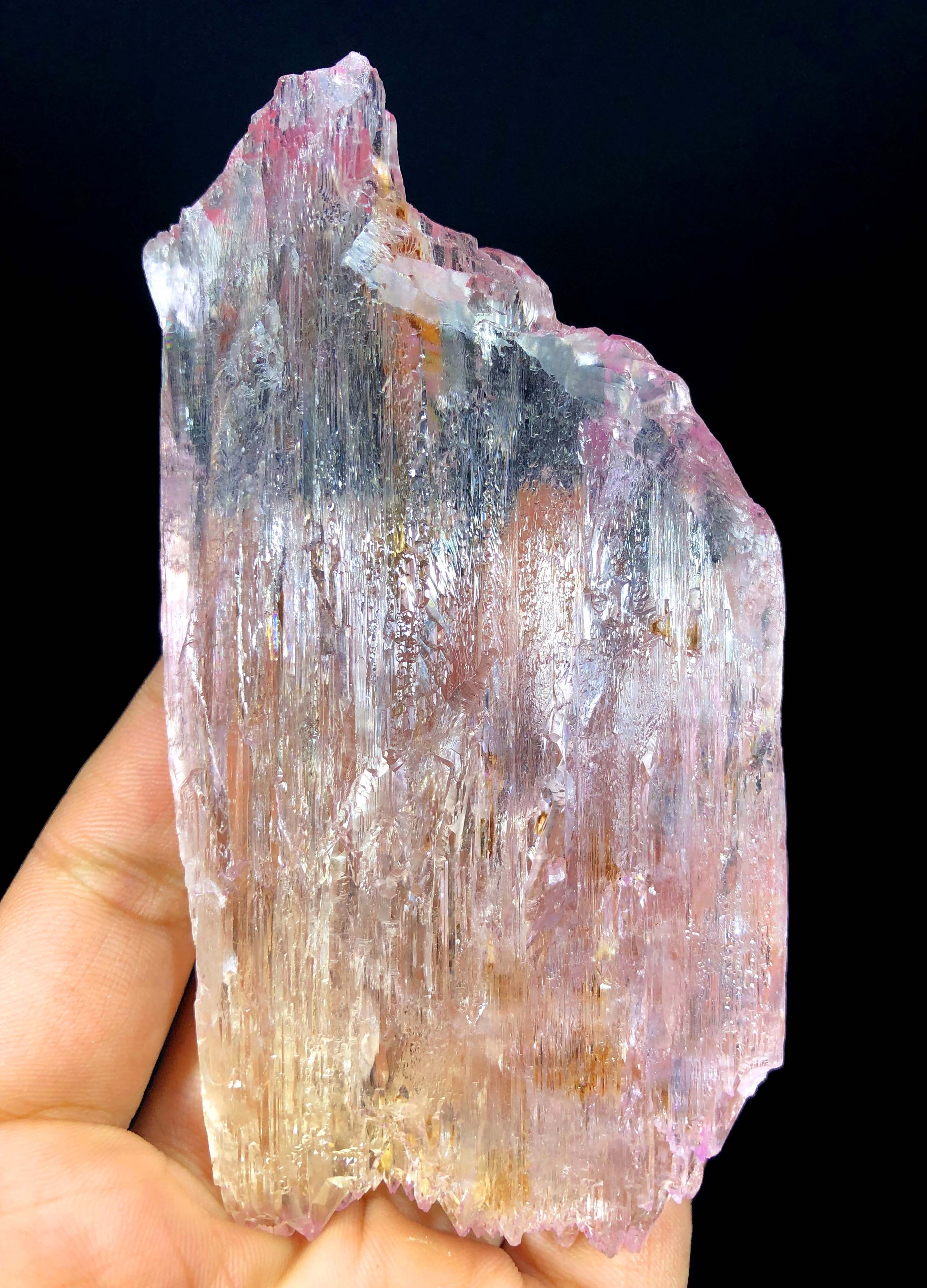 Ethically sourced natural pink kunzite from Afghanistan
Kunzite raw specimen, glassy luster and complex terminations