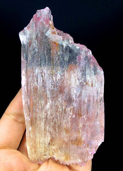 Ethically sourced natural pink kunzite from Afghanistan
Kunzite raw specimen, glassy luster and complex terminations