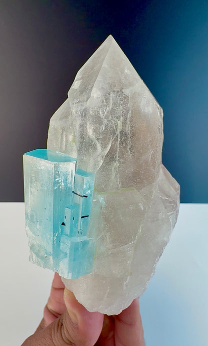 Aquamarine with Quartz from Pakistan, 688 gram