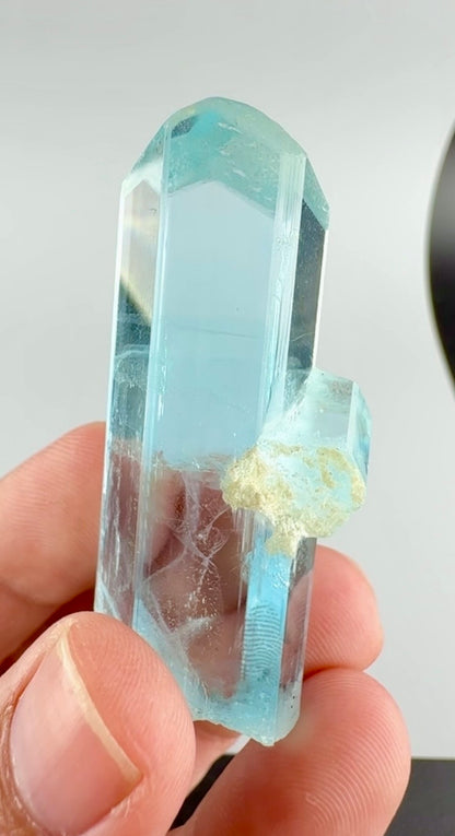 Aquamarine crystal from Pakistan , 32 gram