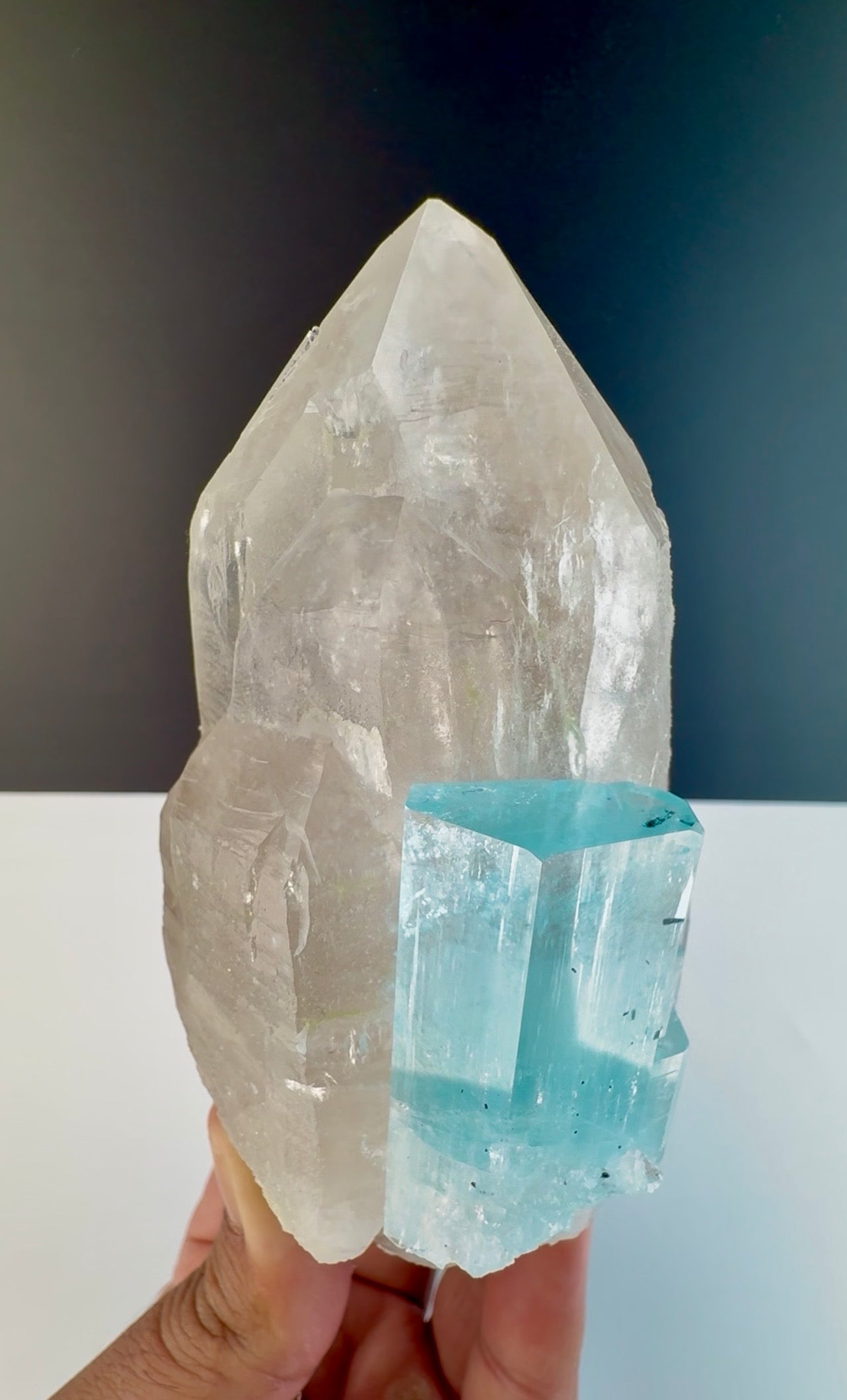 Aquamarine with Quartz from Pakistan, 688 gram