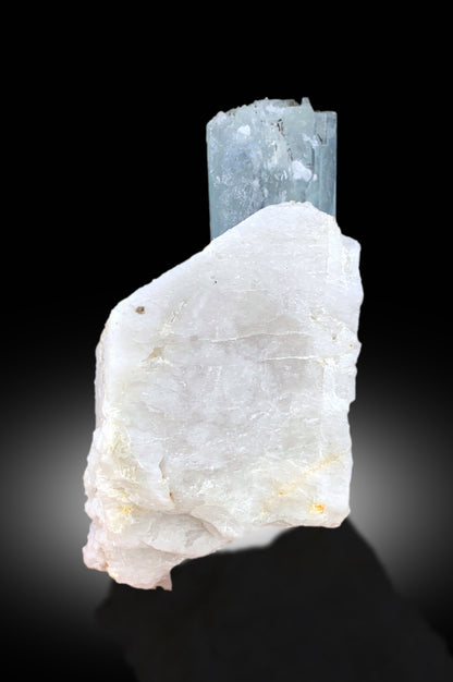 Fine Mineral Aquamarine Display Specimen
