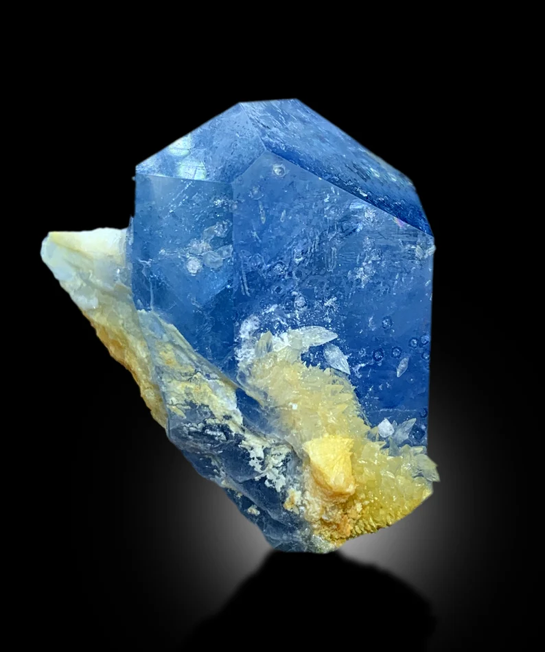 Full profile of celestine on calcite matrix
Blue celestine crystal faces showing color saturation