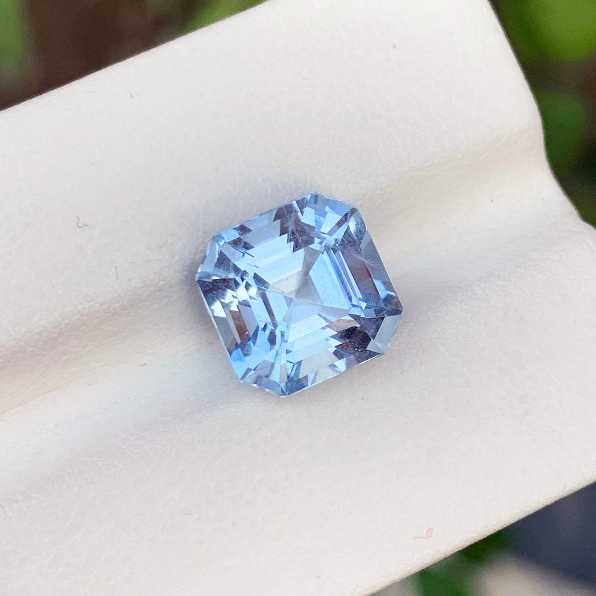 Full profile of light blue aquamarine loose stone
Aquamarine gemstone facets showing IF clarity
Brazilian aquamarine gemstone under natural light
Natural untreated aquamarine gemstone
