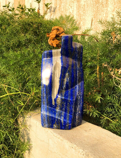 Genuine lapis lazuli display stone
Premium polished lapis lazuli
Lapis lazuli crystal from Afghanistan