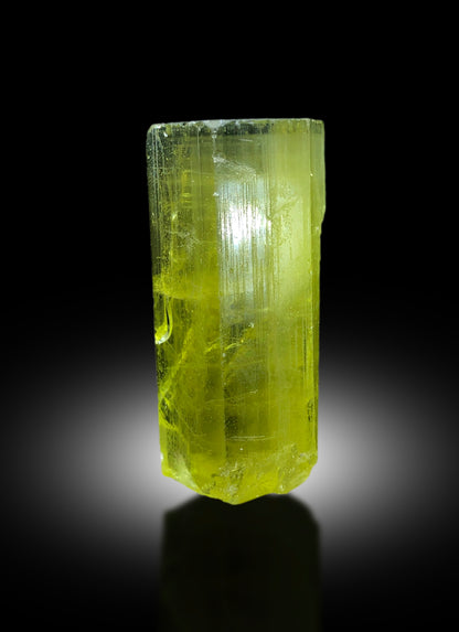 Heliodor beryl crystal with natural termination
Golden yellow heliodor specimen, close color detail
Natural heliodor crystal from Skardu, angled view