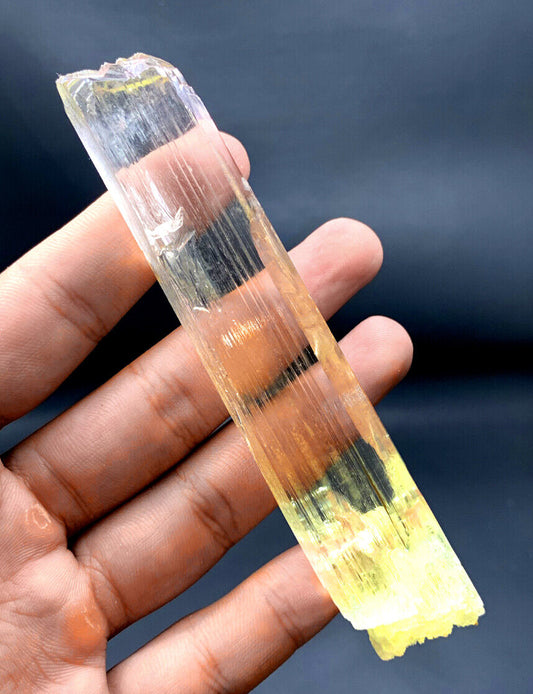 NATURAL YELLOW KUNZITE CRYSTAL, TRIPHANE CRYSTAL, KUNZITE SPECIMEN, SPODUMENE KUNZITE, MINERAL SPECIMEN, CRYSTAL SPECIMEN, 123 G