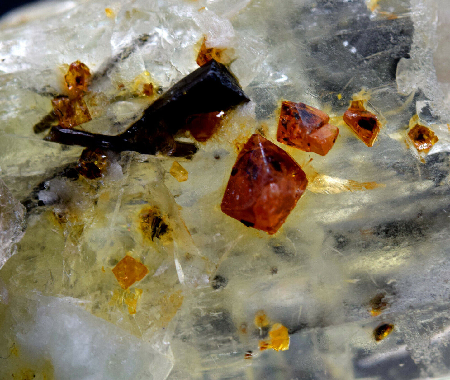 TRIPHANE KUNZITE WITH MICROLITE CRYSTALS AND BLACK TOURMALINE FROM AFGHANISTAN - 17 GRAM , 34*20*11 MM