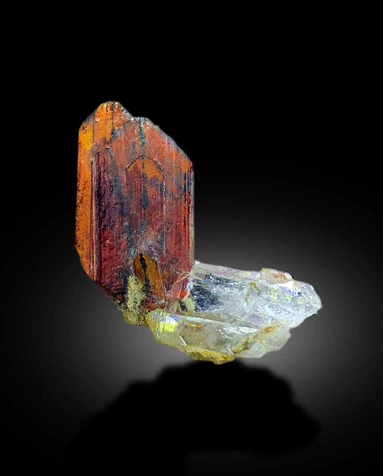 NATURAL RED COLOR RARE BROOKITE WITH QUARTZ, BROOKITE CRYSTAL, BROOKITE STONE, CRYSTAL SPECIMEN, RARE MINERAL, RAW MINERAL - 6.20 CT
