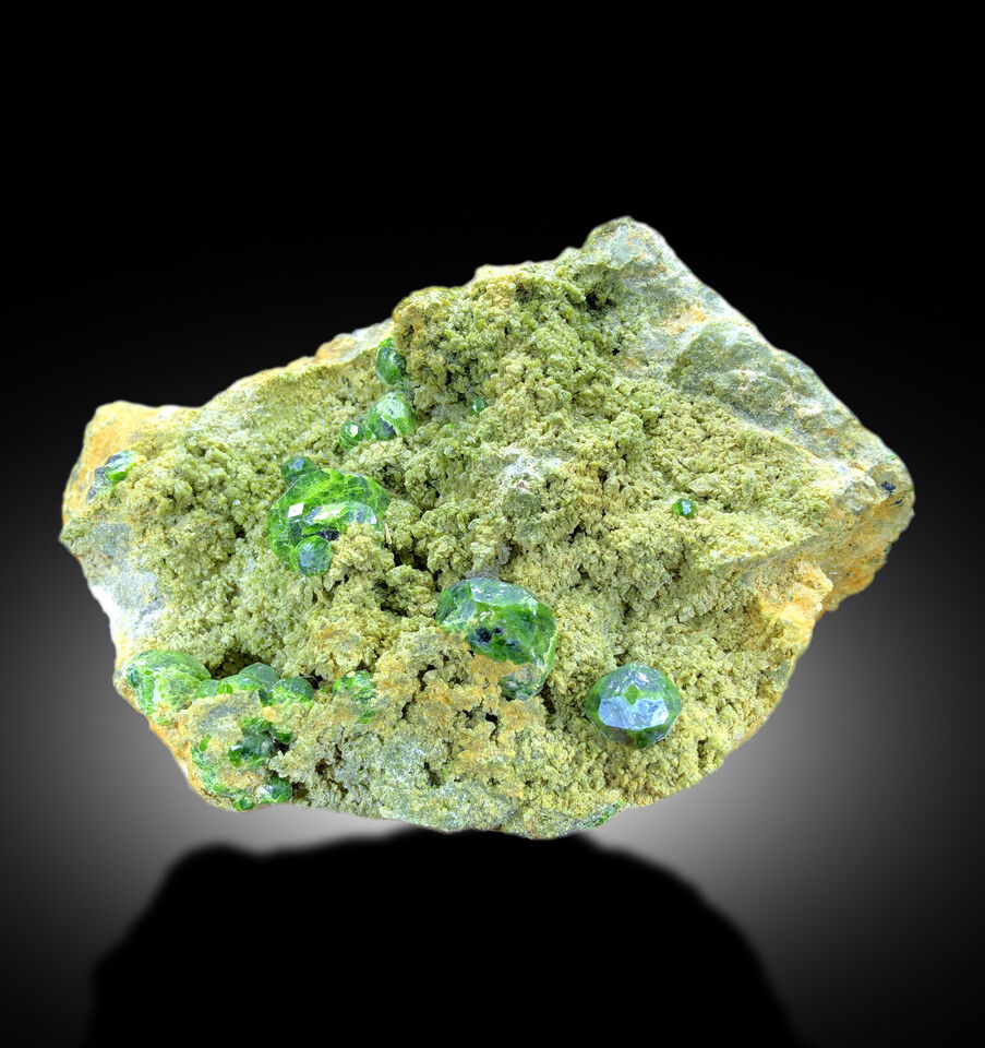 LUSH GREEN DEMANTOID GARNET, GARNET CRYSTALS, GARNET ON MATRIX, GARNET STONE, RAW GARNET, DEMANTOID GARNET SPECIMEN - 626 GRAM