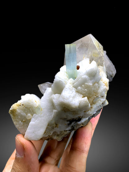 Aquamarine with Garnet, Quartz and Feldspar from Pakistan - 417 gram