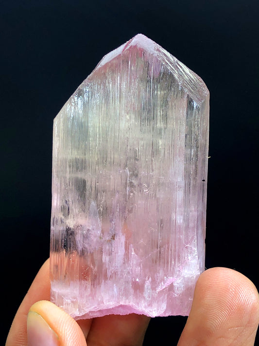 Kunzite crystal from Afghanistan, 60 gram