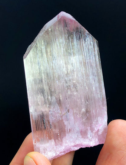 Kunzite crystal from Afghanistan, 60 gram