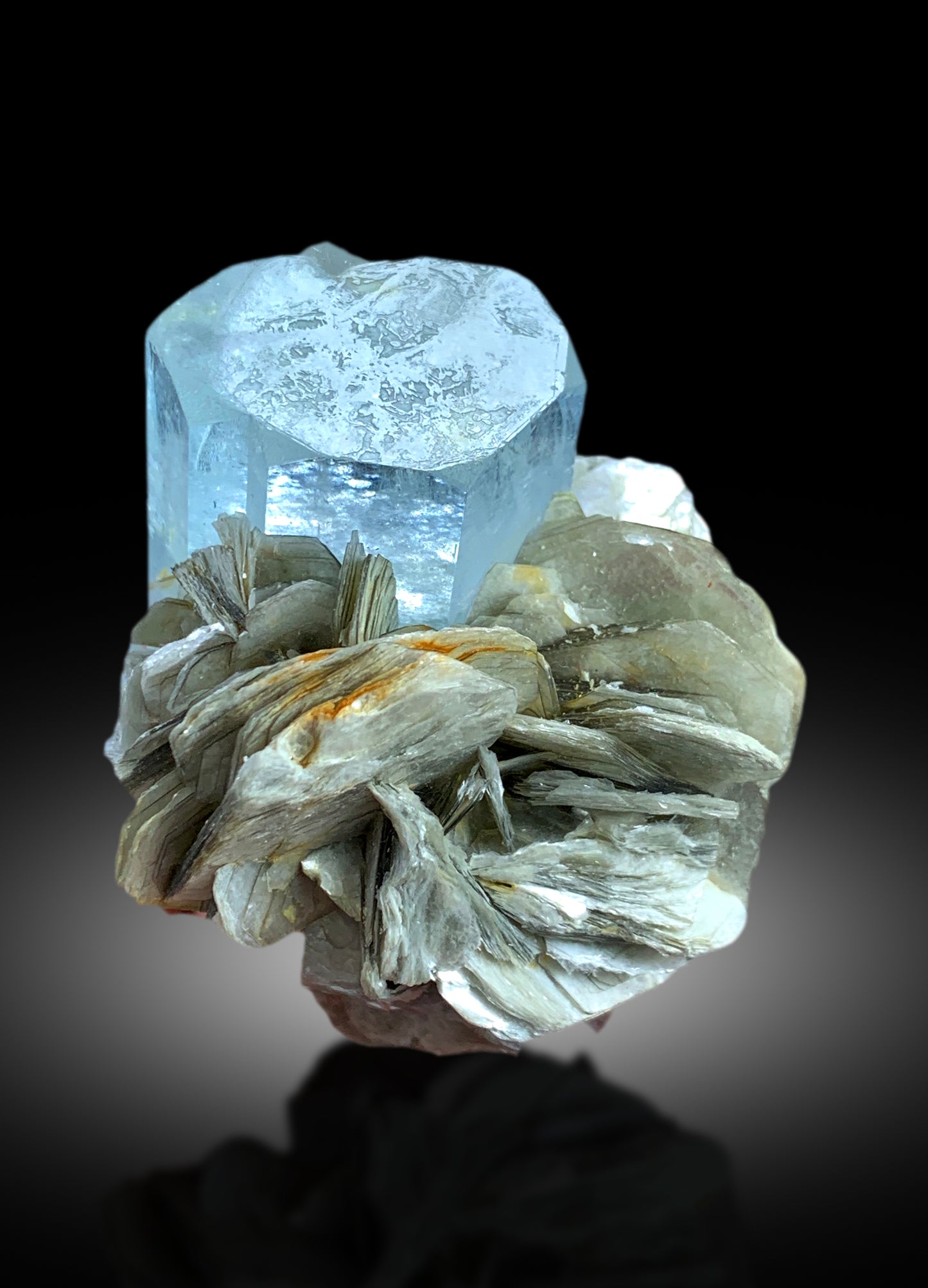 Sky Blue Color Transparent Aquamarine Crystal with Muscovite Mica, Raw Mineral, Aquamarine Specimen, Fine Mineral  - 95 gram