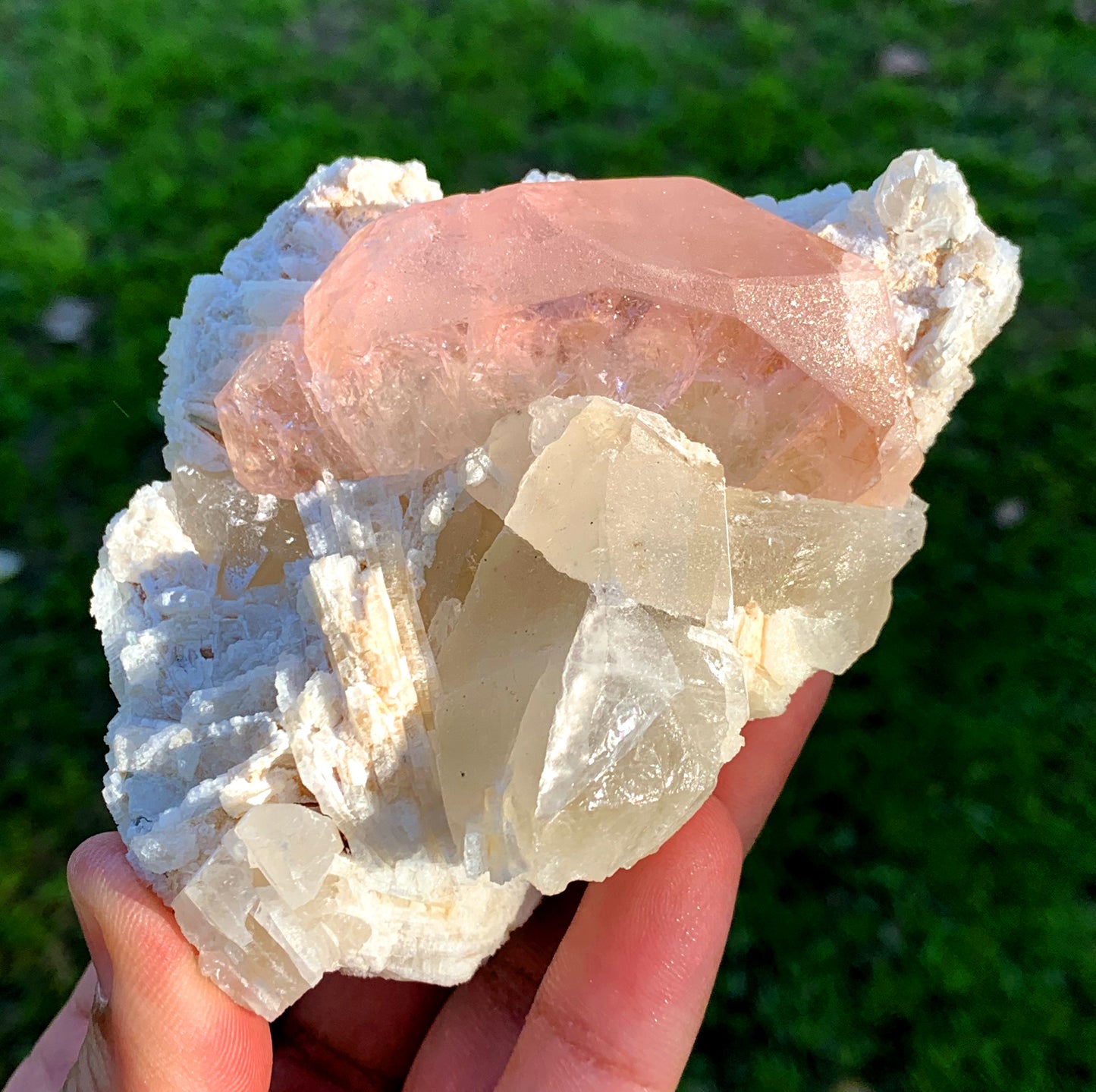 Exquisite Peach Pink Color Morganite with Quartz and Albite, Raw Mineral, Morganite Specimen from Dara-i-Pech Afghanistan - 424 gram