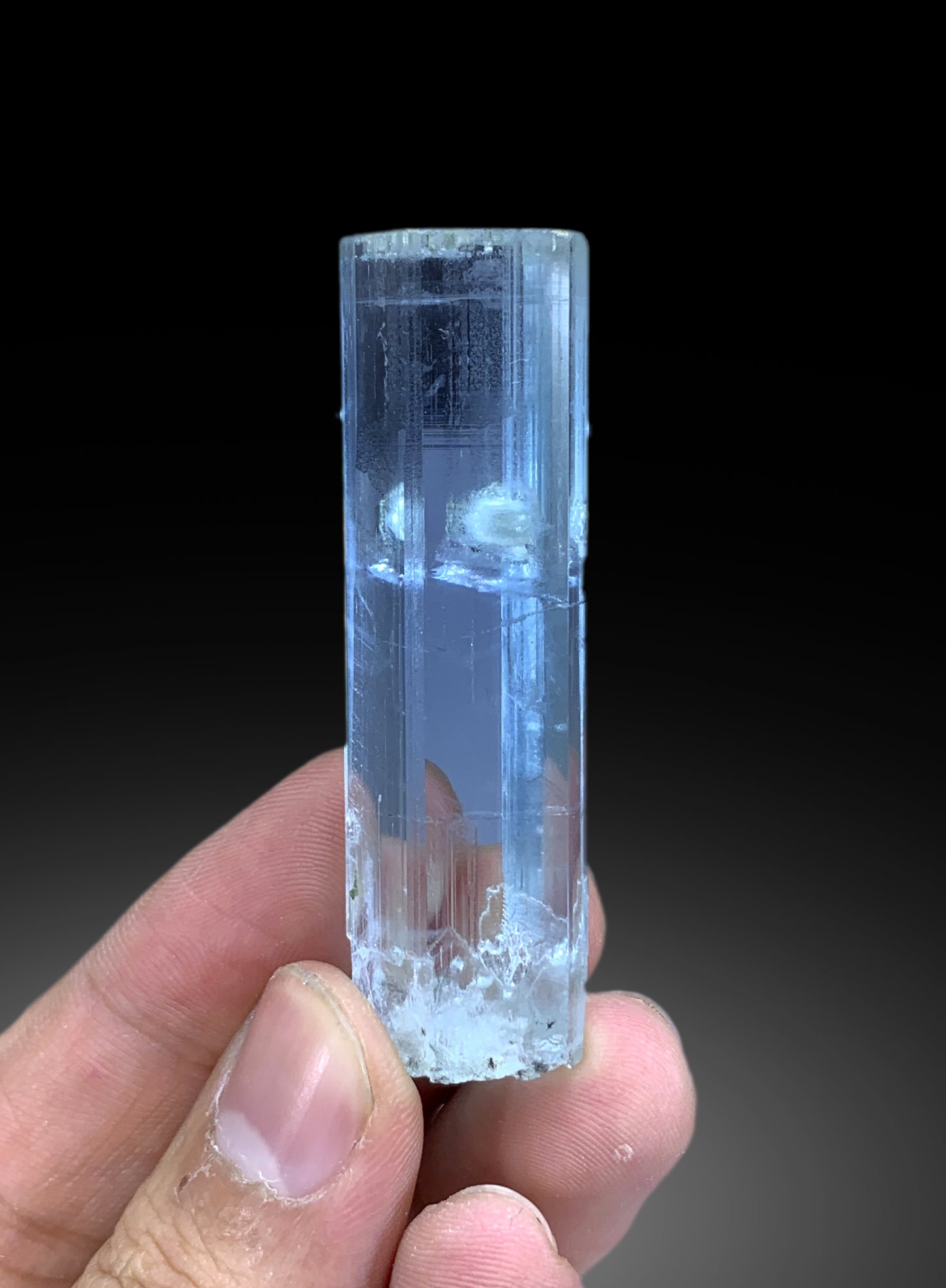 Transparent Gem Grade Blue Aquamarine Crystal from Shigar valley Pakistan - 29 gram