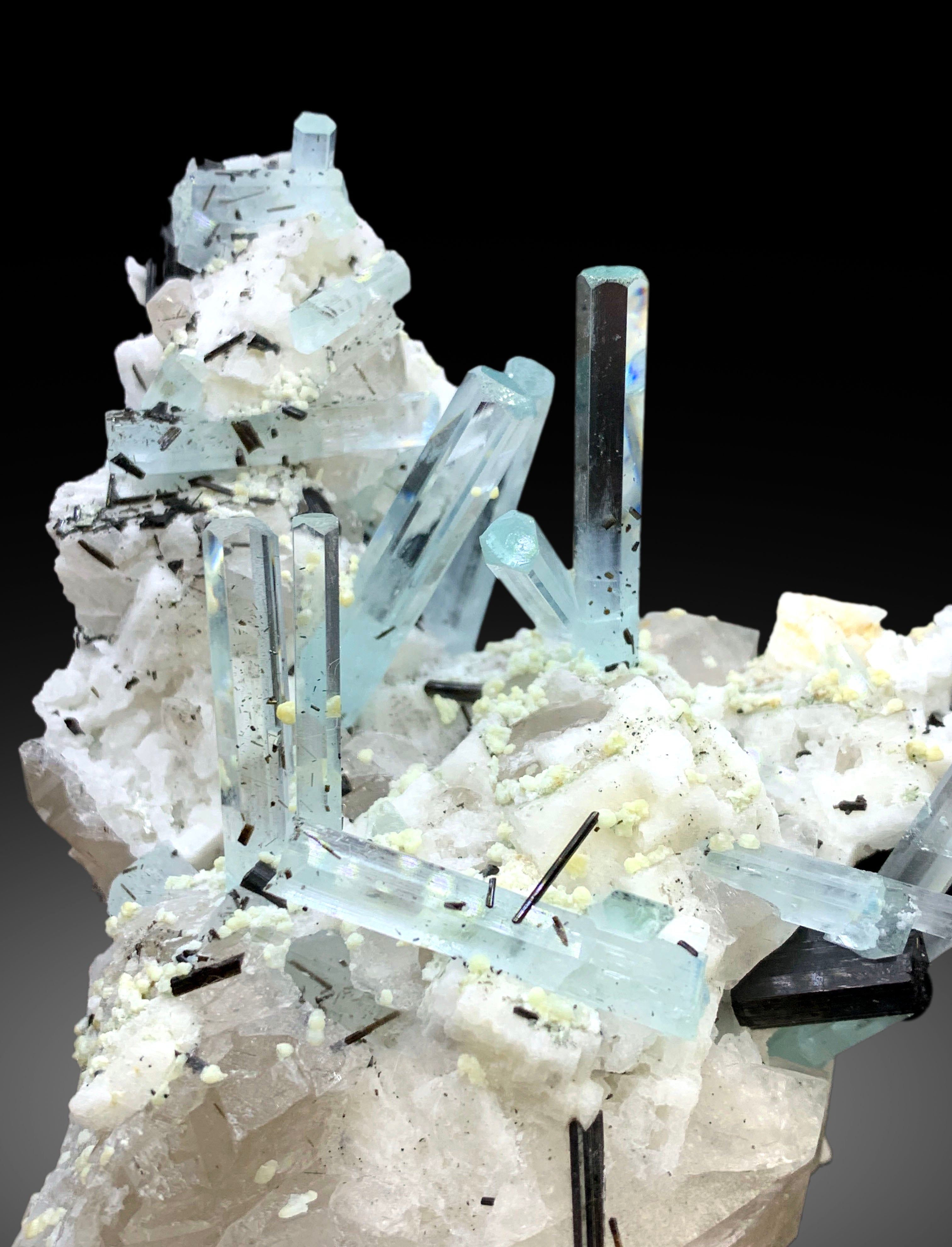 Aquamarine Crystals with Schorl, Quartz and Feldspar from Shigar valley Skardu Pakistan - 515 gram