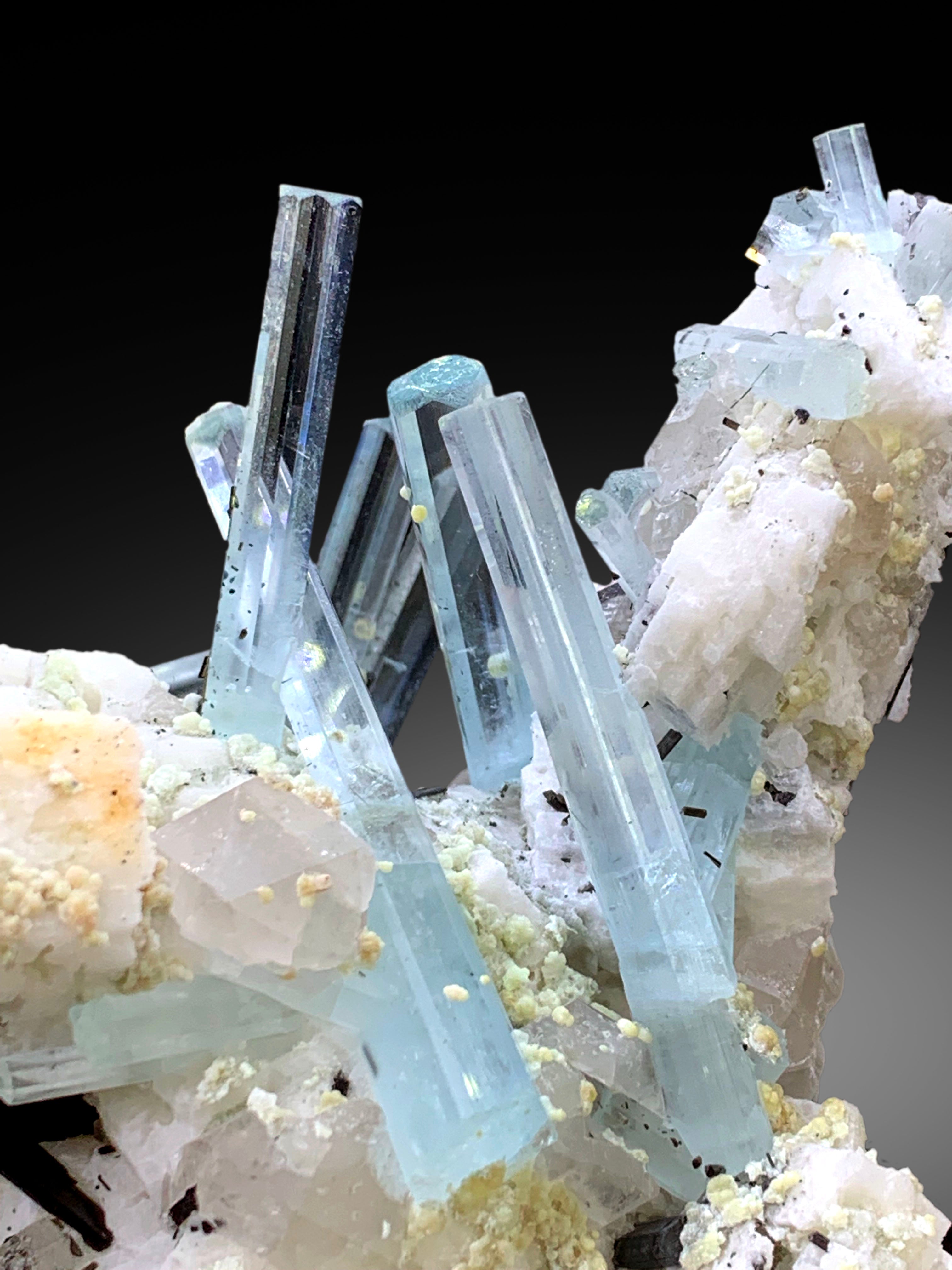 Aquamarine Crystals with Schorl, Quartz and Feldspar from Shigar valley Skardu Pakistan - 515 gram