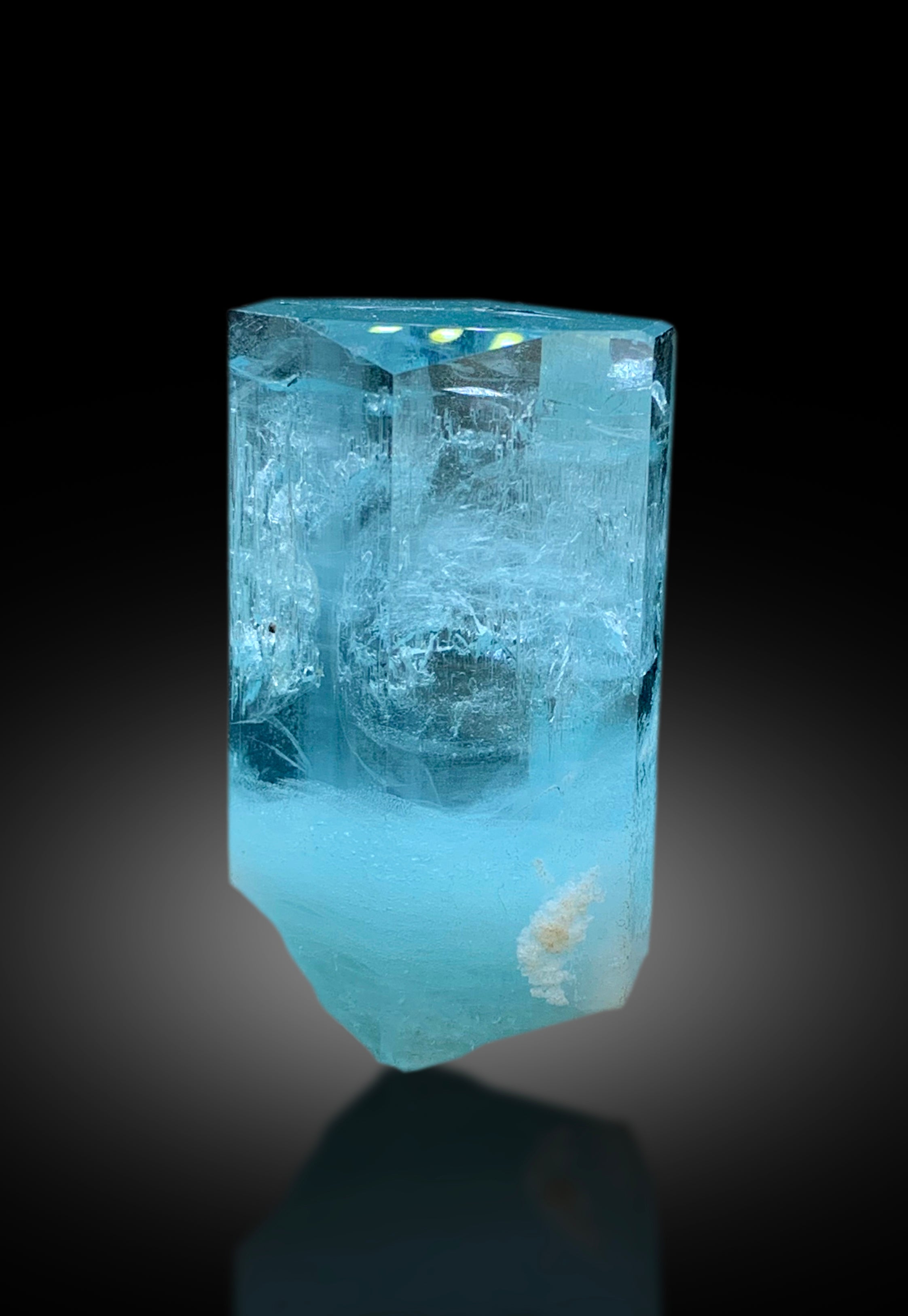 Diamond Cut Terminations Transparent Sky Blue Color Aquamarine Crystal from Shigar valley Skardu Pakistan - 75 gram