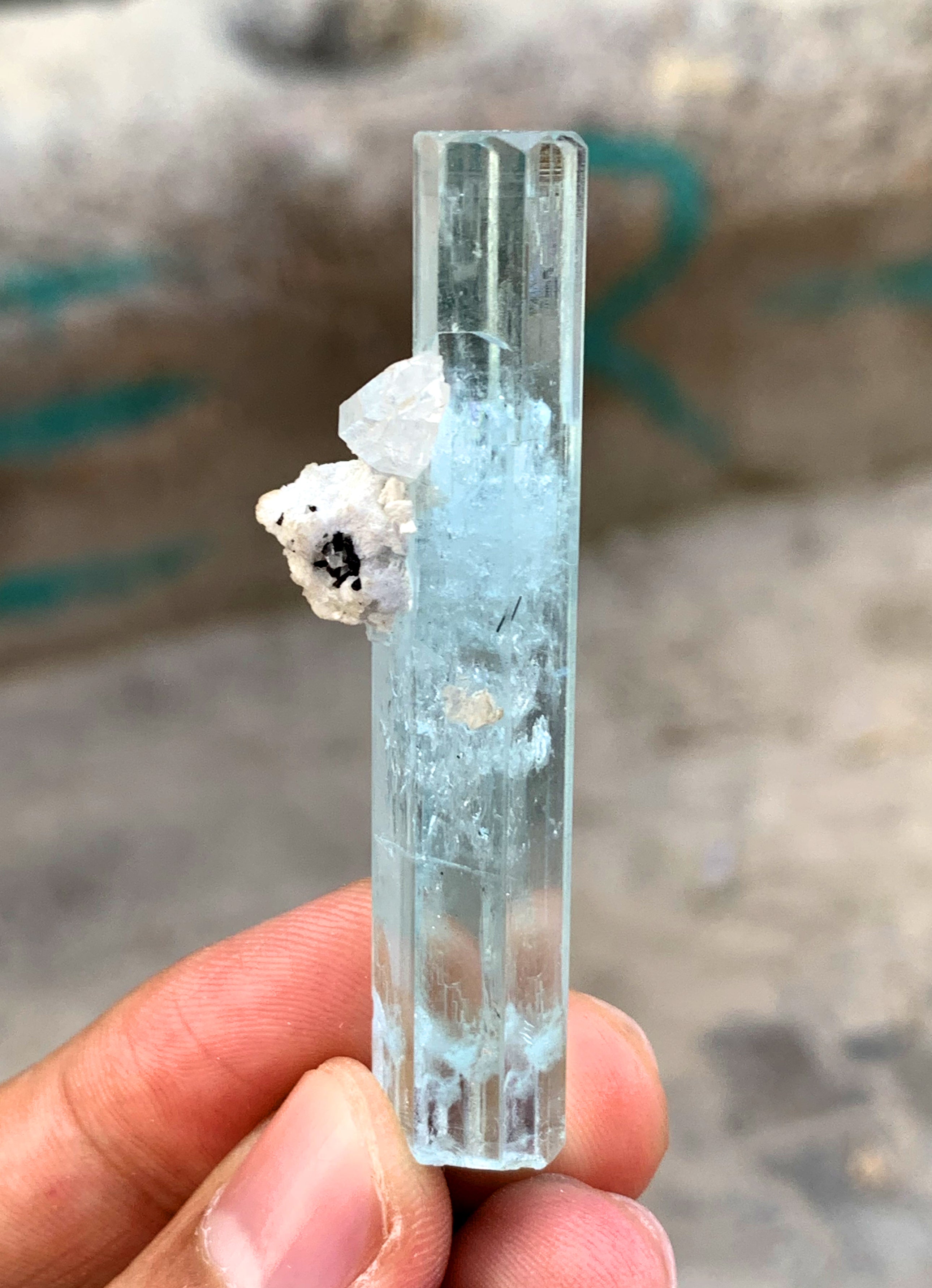 Transparent Blue Aquamarine with Quartz from Shigar valley Pakistan - 17 gram