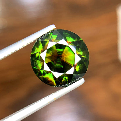 AAA Chrome Sphene Gemstone, Sphene Faceted Cut Stone, Loose Gemstone, Sphene Jewellry, Handmade Jewellry - 6.21 CT