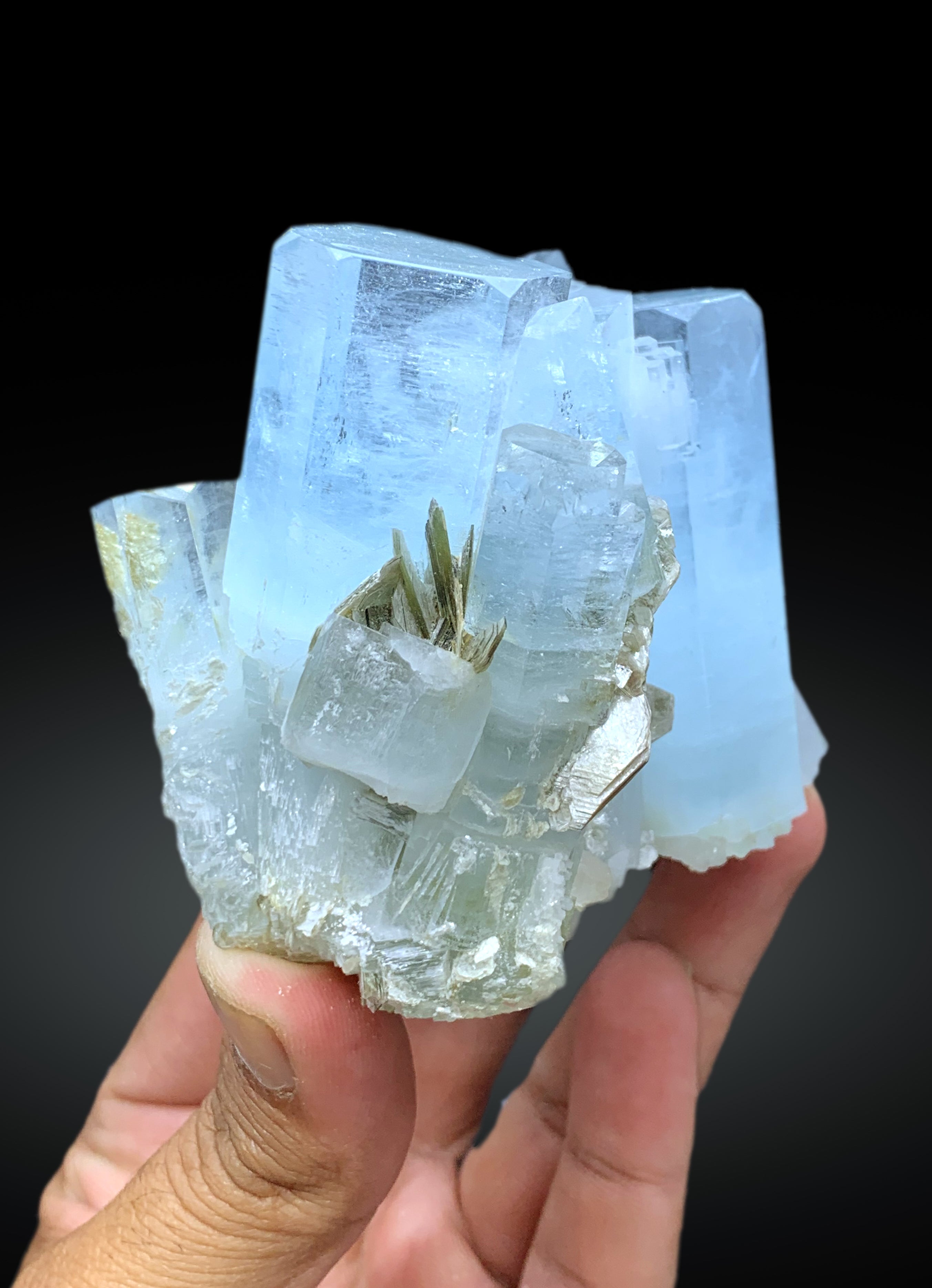 Natural Sky Blue Aquamarine Crystals from Nagar Pakistan - 438 gram