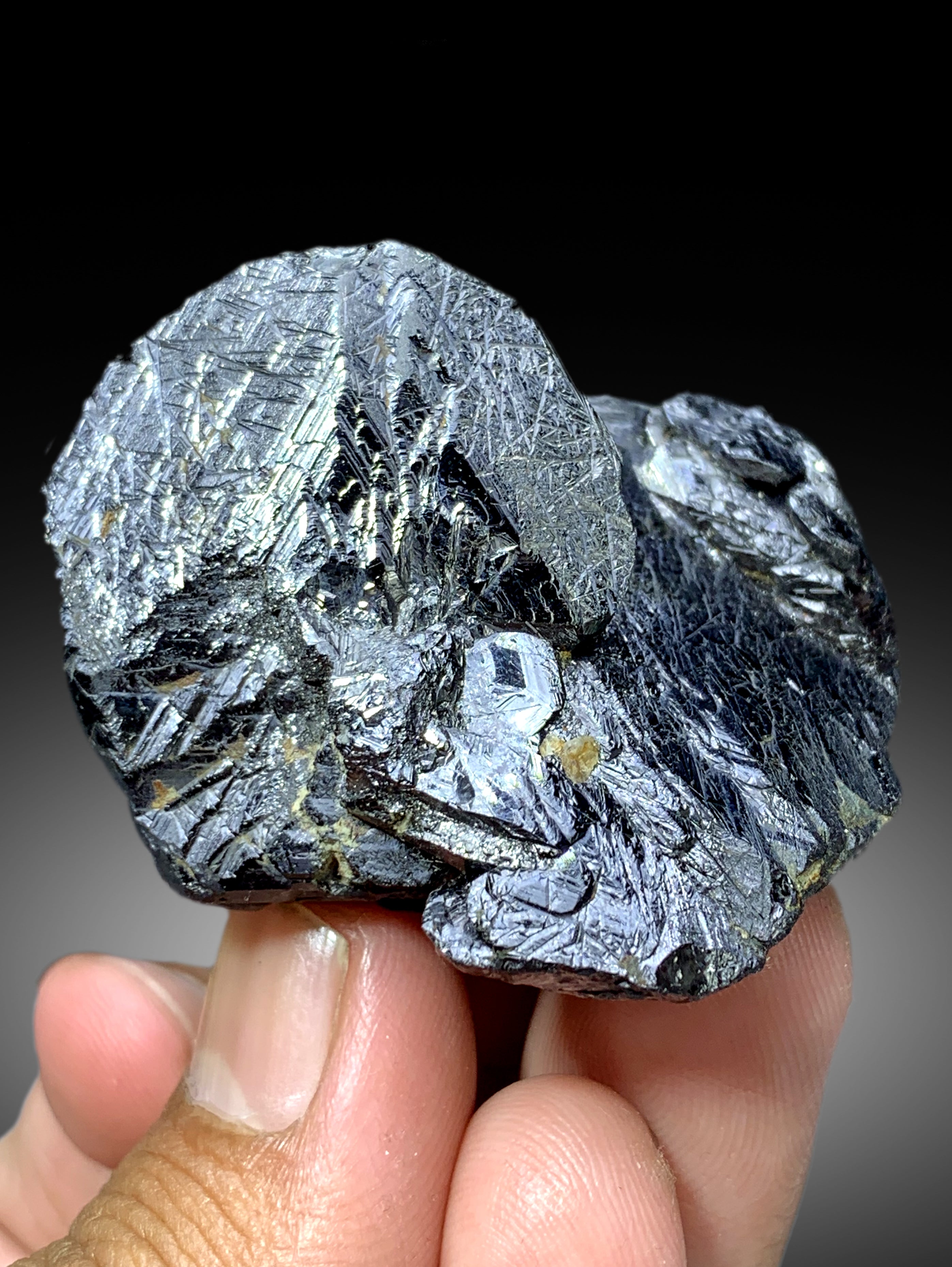 Hematite Crystal, haematite crystal from Tormiq Pakistan, 58 gram