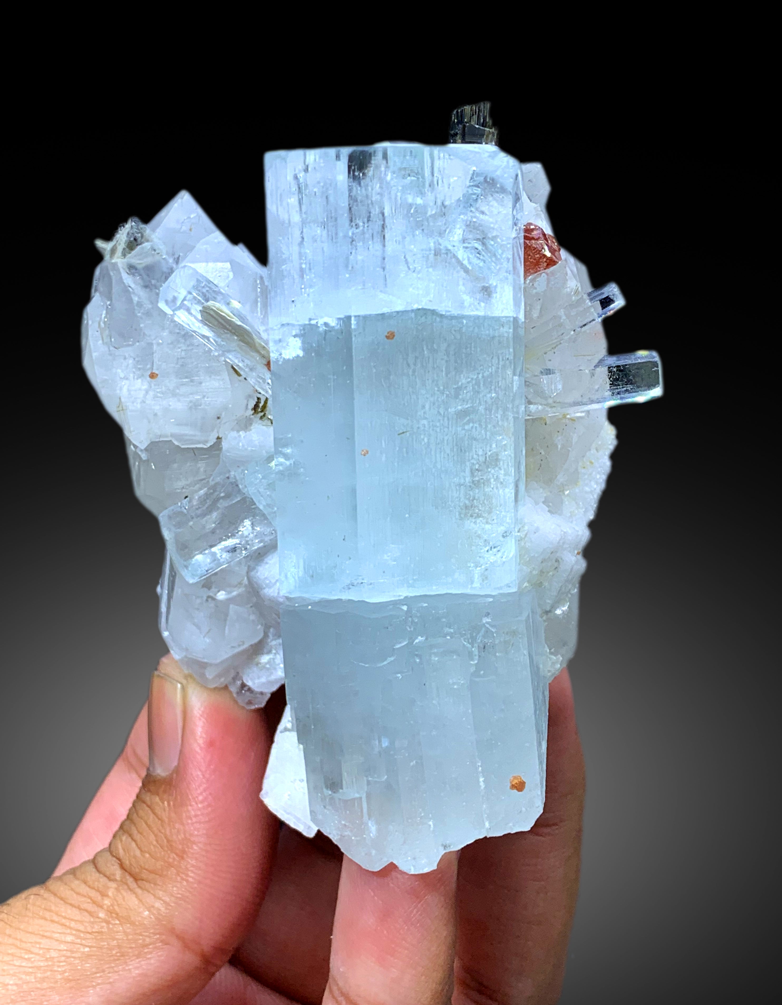 Aquamarine with Spessartine Garnet, Schorl and Quartz from Pakistan, 252 gram