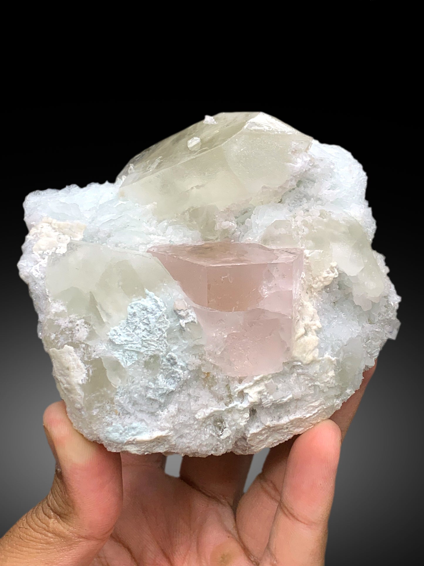 Natural Pink Color Morganite with Quartz and Cleavelandite Albite from Dara-i-Pech Afghanistan - 743 gram