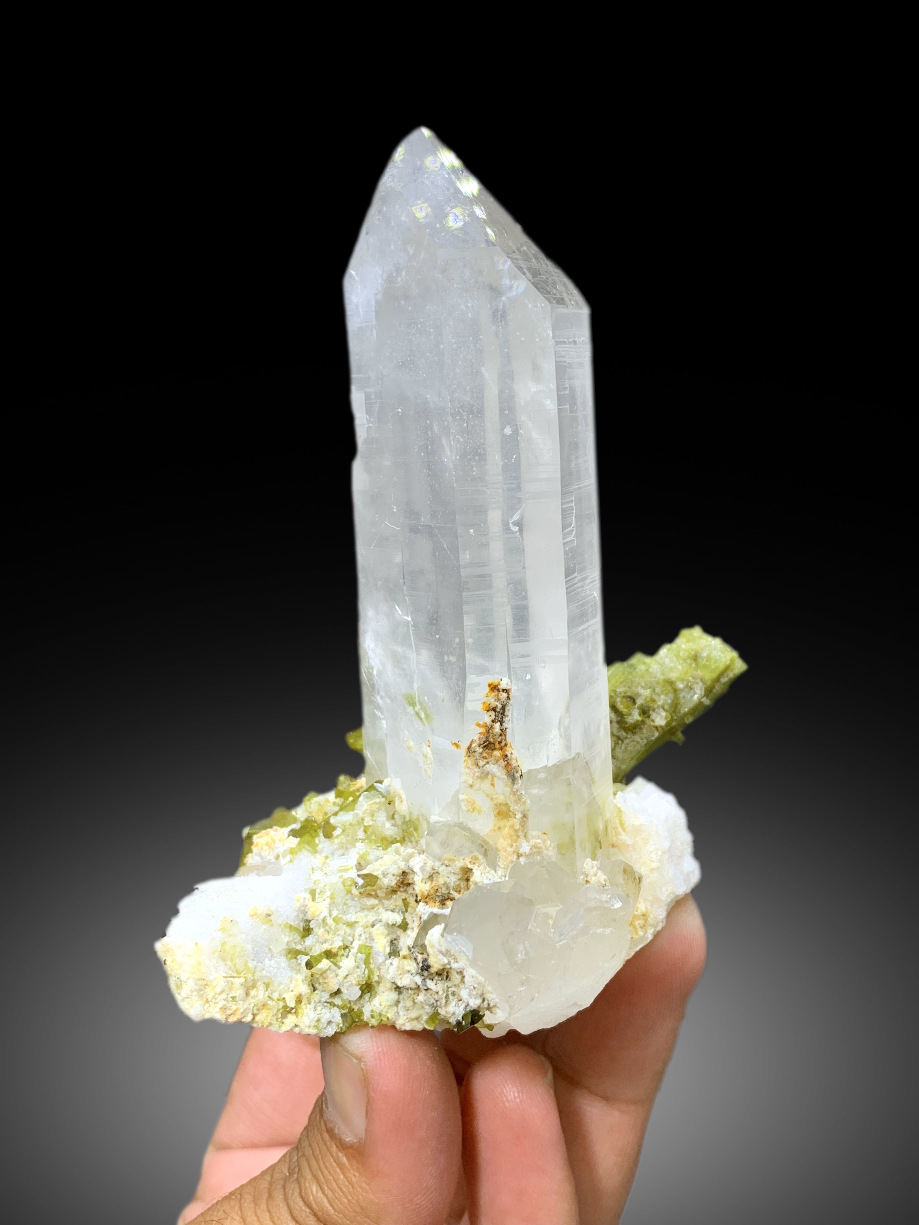 Green Tourmaline Cluster with Quartz from Shigar Pakistan , 218 gram