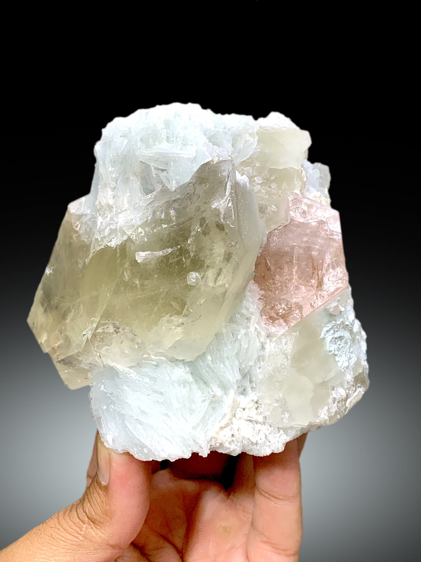 Natural Pink Color Morganite with Quartz and Cleavelandite Albite from Dara-i-Pech Afghanistan - 743 gram