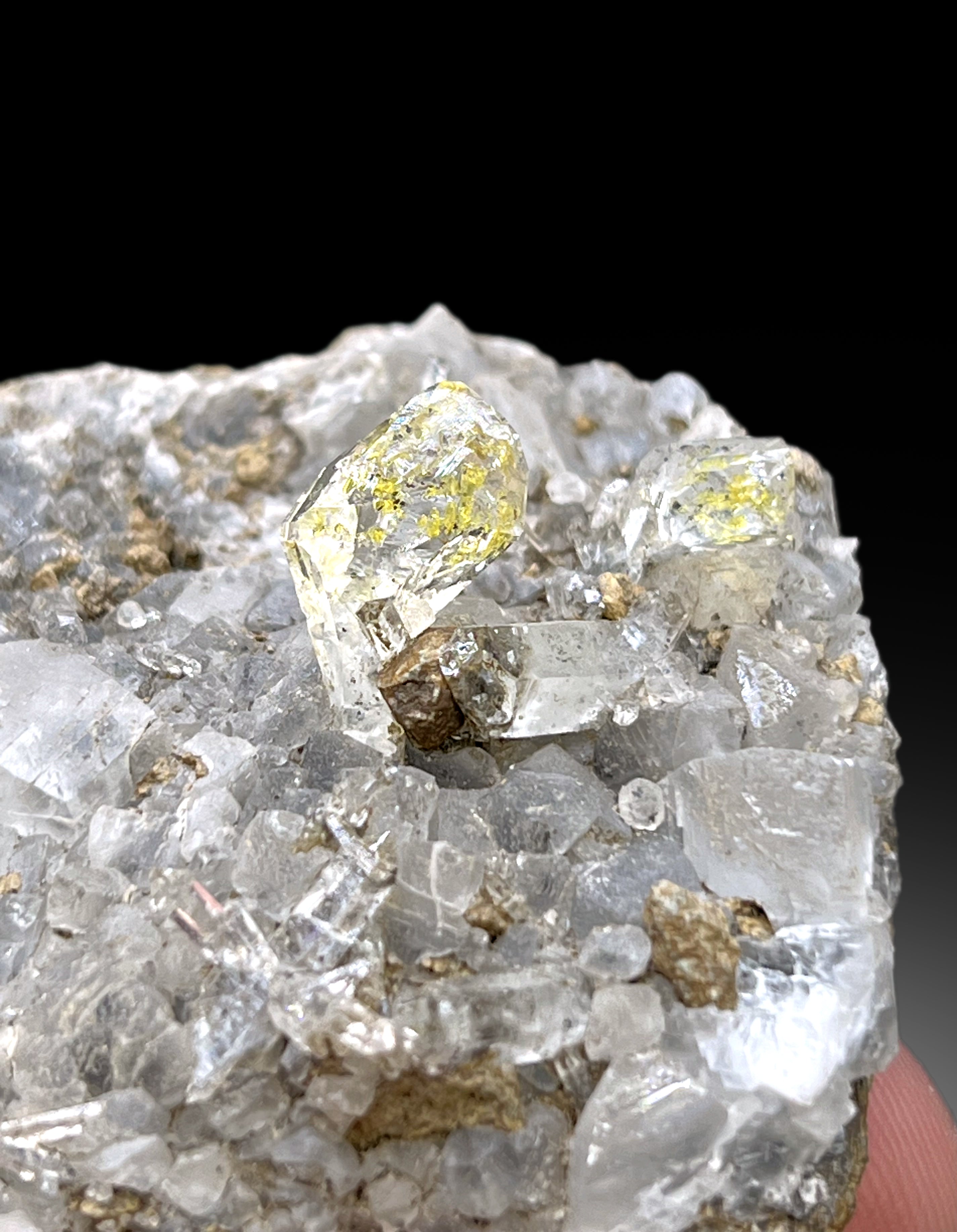 Fluorescent Petroleum Diamond Quartz on Matrix from Baluchistan Pakistan - 88 gram