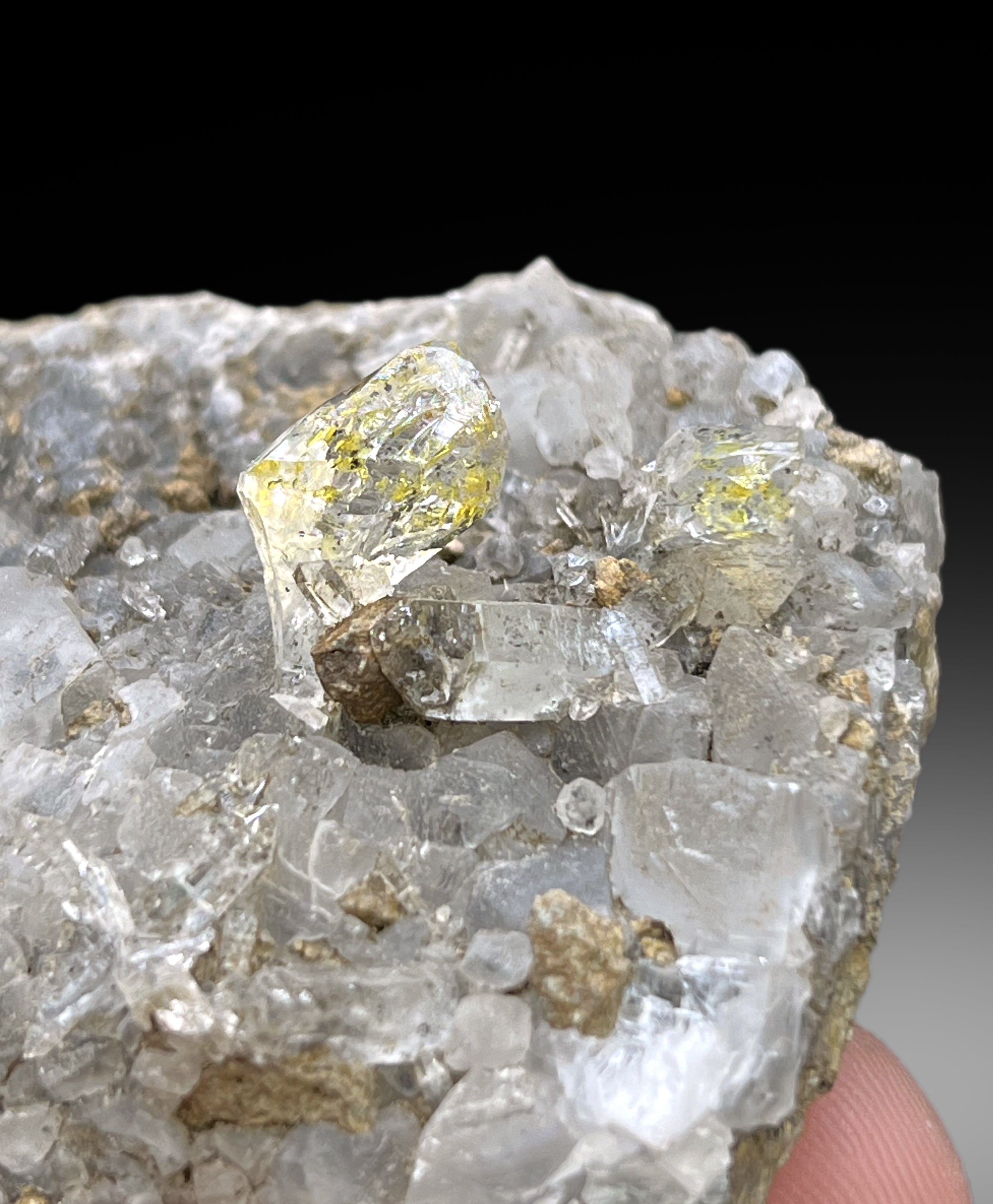 Fluorescent Petroleum Diamond Quartz on Matrix from Baluchistan Pakistan - 88 gram