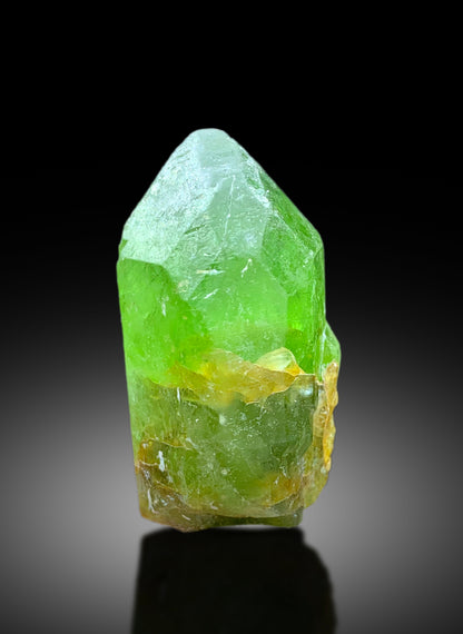 Natural Terminated Lush Green Olivine Peridot Crystal from Supat valley Pakistan - 27 gram