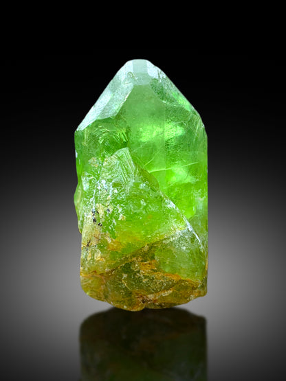 Natural Terminated Lush Green Olivine Peridot Crystal from Supat valley Pakistan - 27 gram