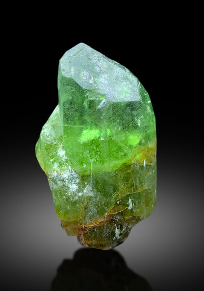 Natural Terminated Lush Green Olivine Peridot Crystal from Supat valley Pakistan - 27 gram
