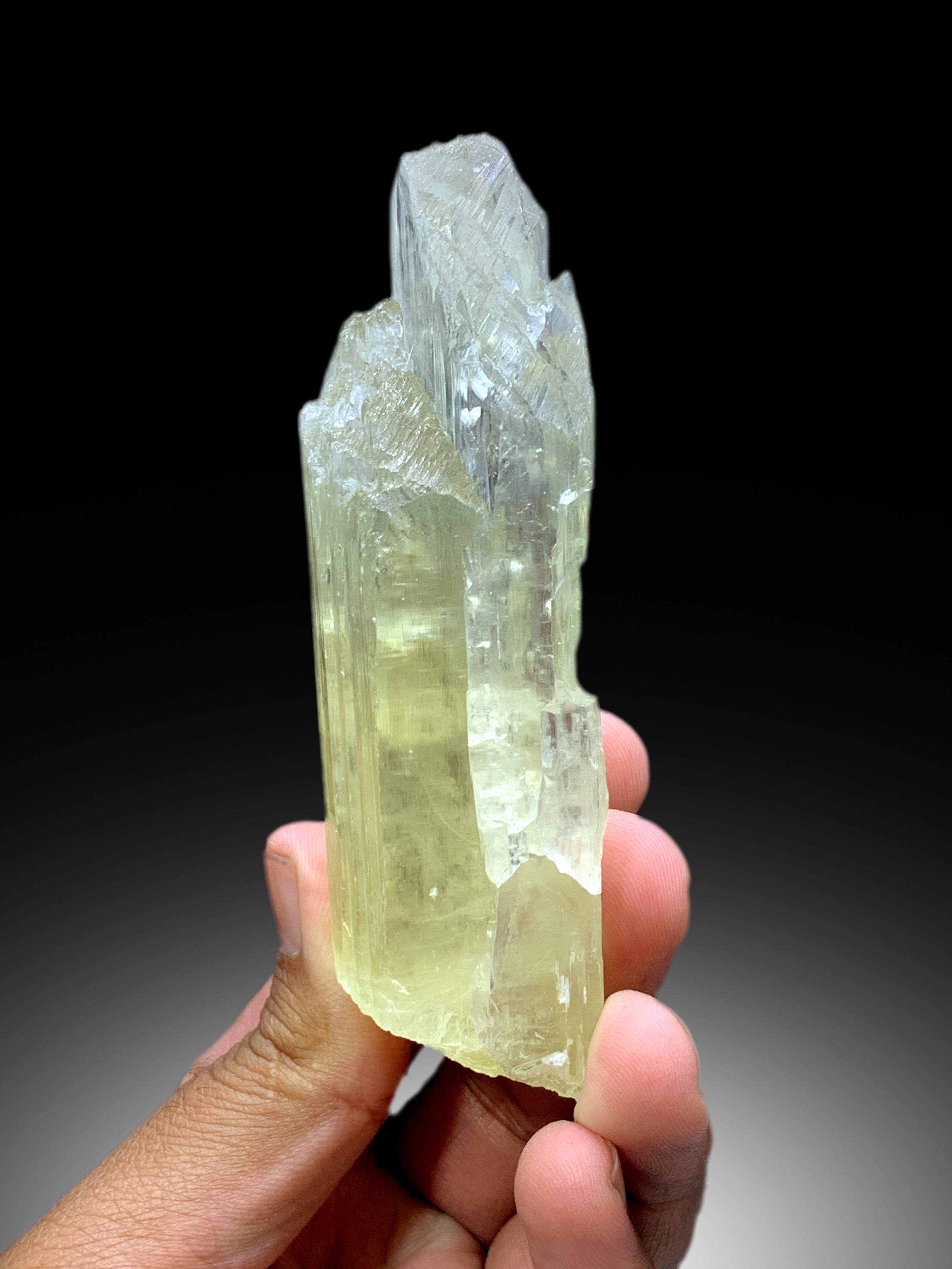 Twinned Yellow Triphane Kunzite Crystal from Nuristan Afghanistan - 278 gram