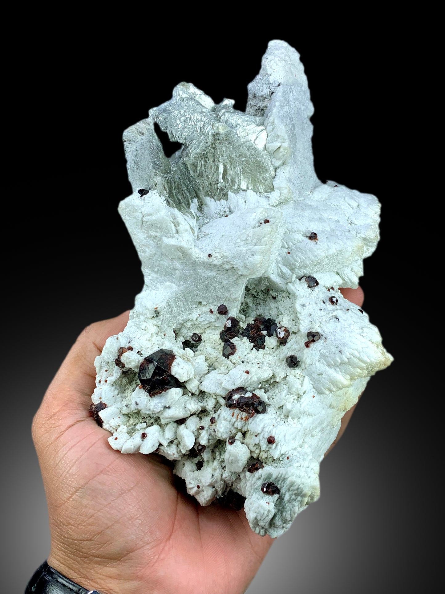 Natural Red Color Garnet Crystals with Mica on Matrix, Garnet Specimen, Raw Mineral, Garnet from Skardu Pakistan - 1067 gram