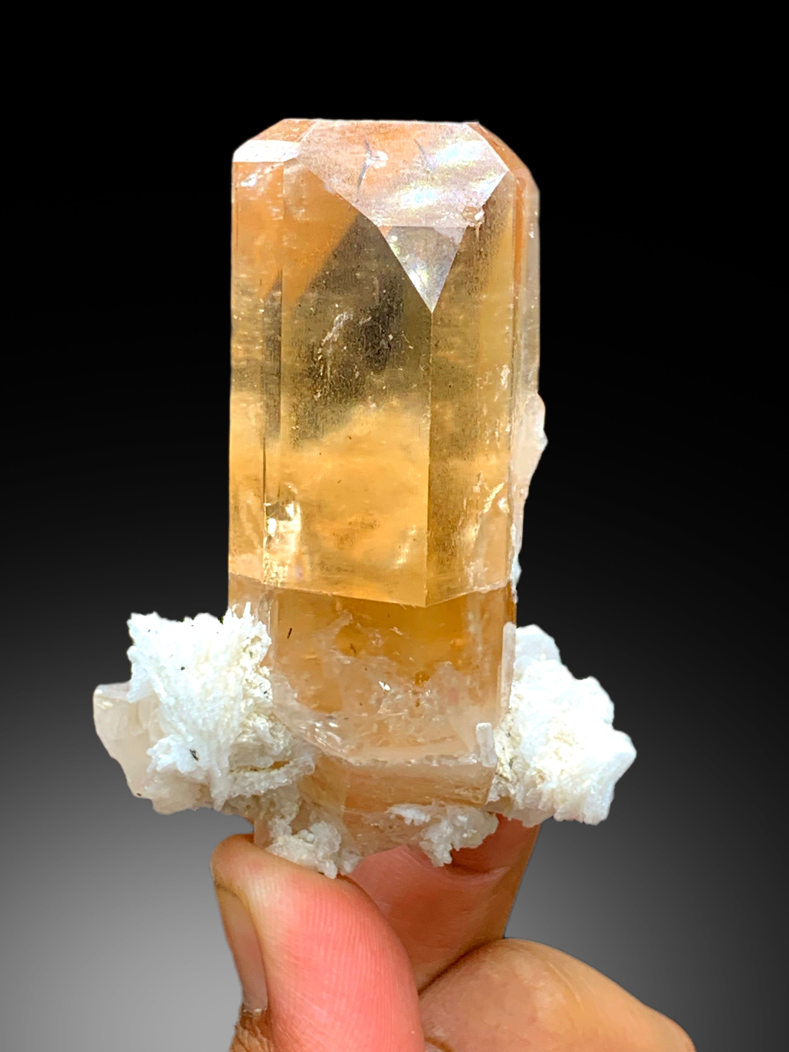 Museum Grade Transparent Topaz Crystal with Albite from SKardu Pakistan - 127 gram