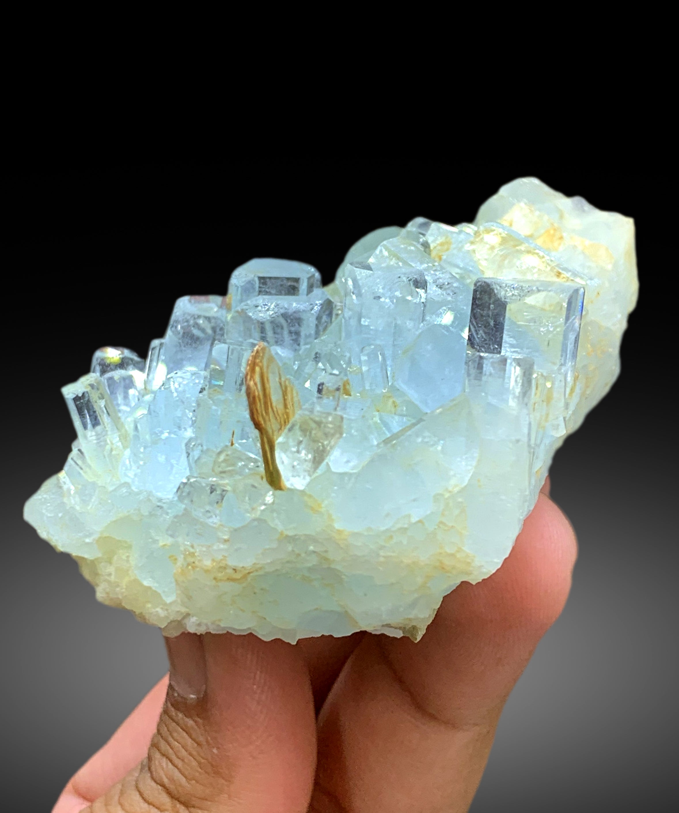 Sky Blue Color Aquamarine Cluster, Crystals Cluster, Aquamarine Specimen, Nagar Aquamarine, Aquamarine Gems - 178 gram